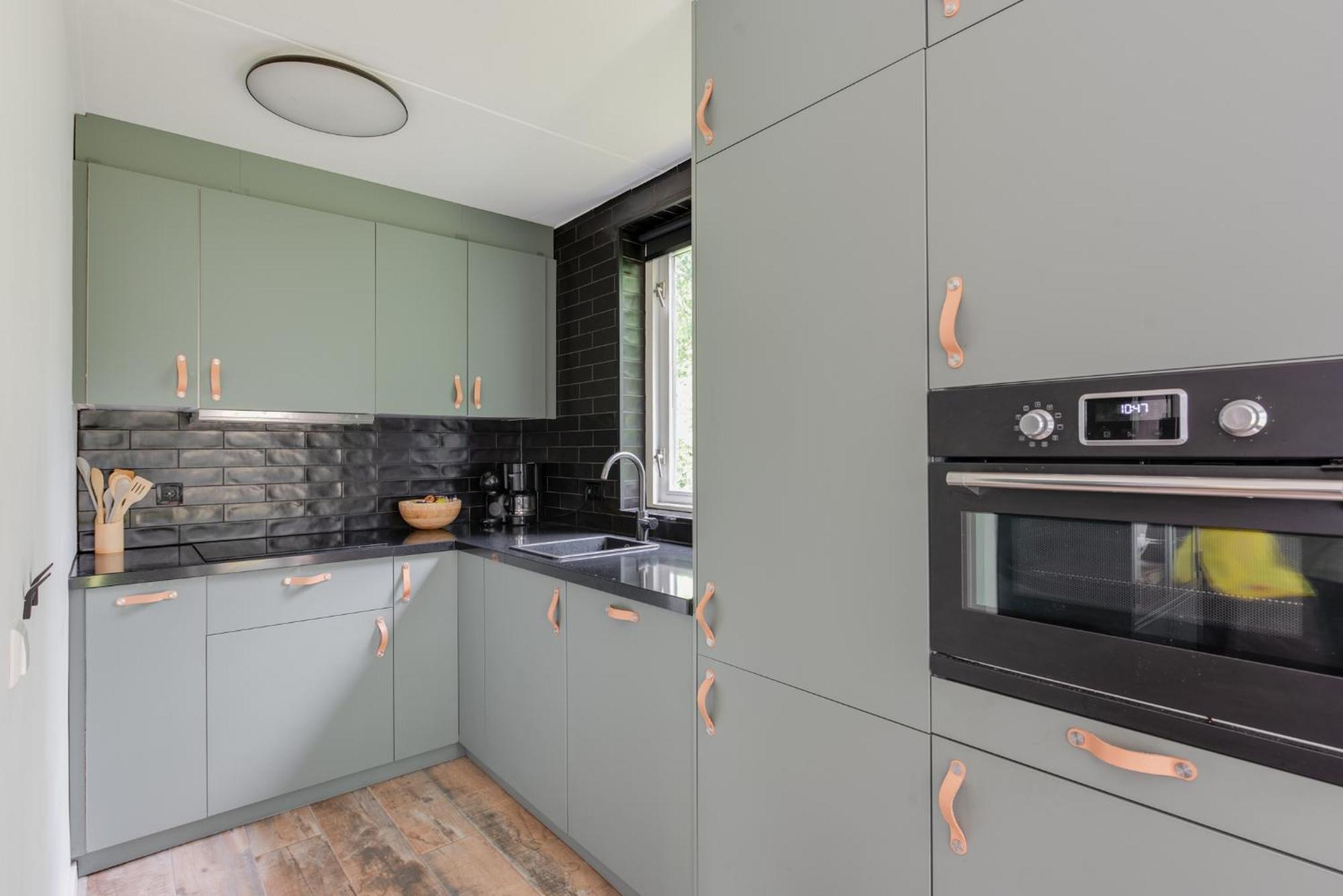 Het Huys Ewijk Mooi Luxe En Een Laadpaal Exterior foto