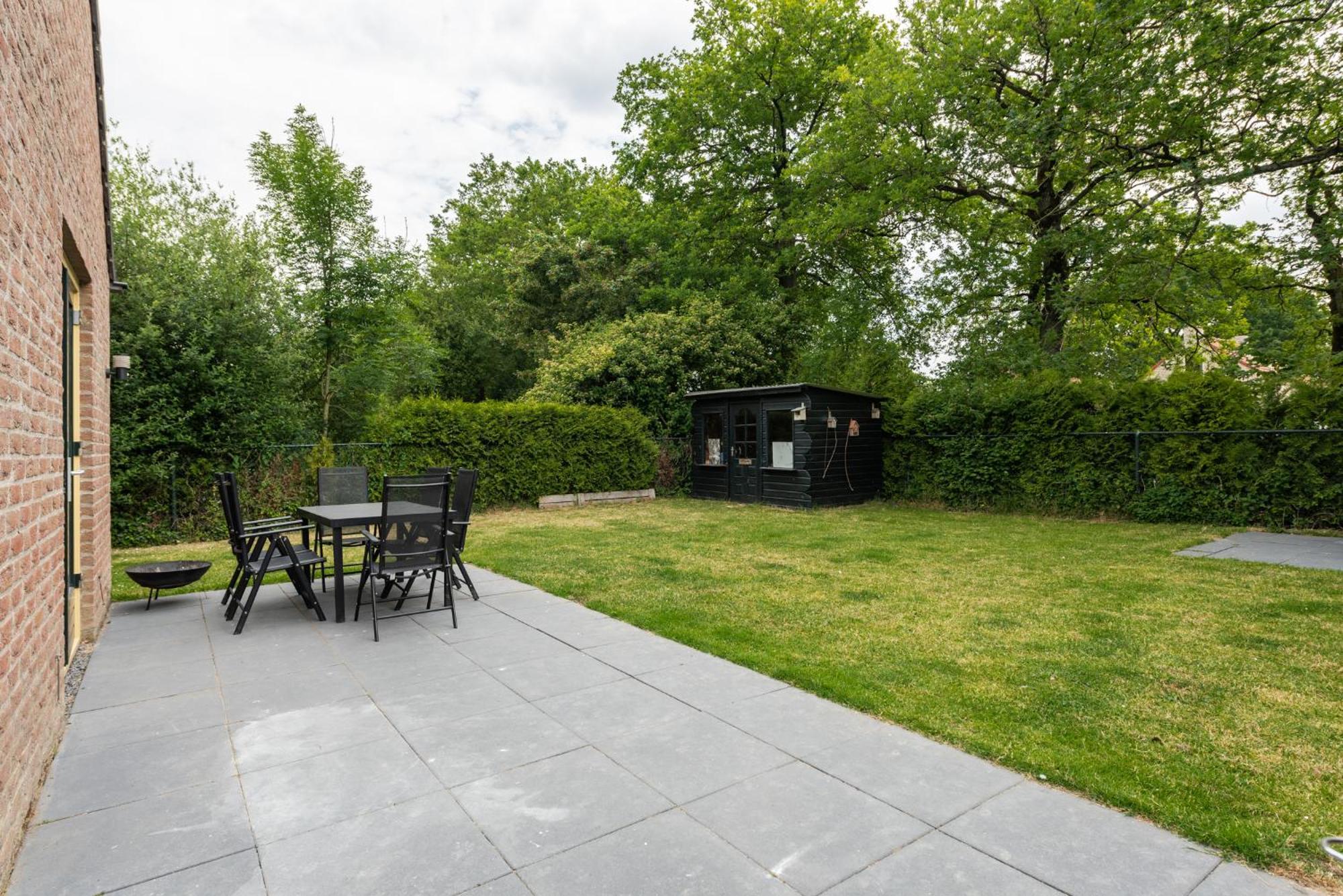 Het Huys Ewijk Mooi Luxe En Een Laadpaal Exterior foto